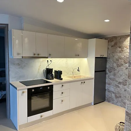 Luxury With Jacuzzi * Epanomi