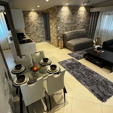 Luxury With Jacuzzi Apartment Palioura