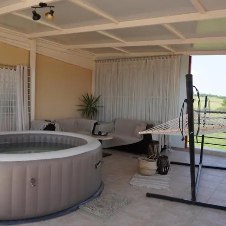 Apartment Luxury With Jacuzzi Palioura