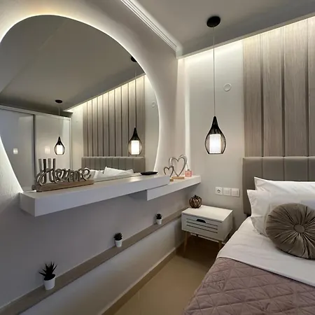 Luxury With Jacuzzi Apartment *
