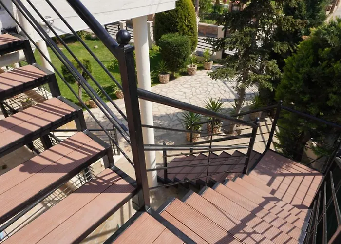 Luxury With Jacuzzi * 埃帕诺米