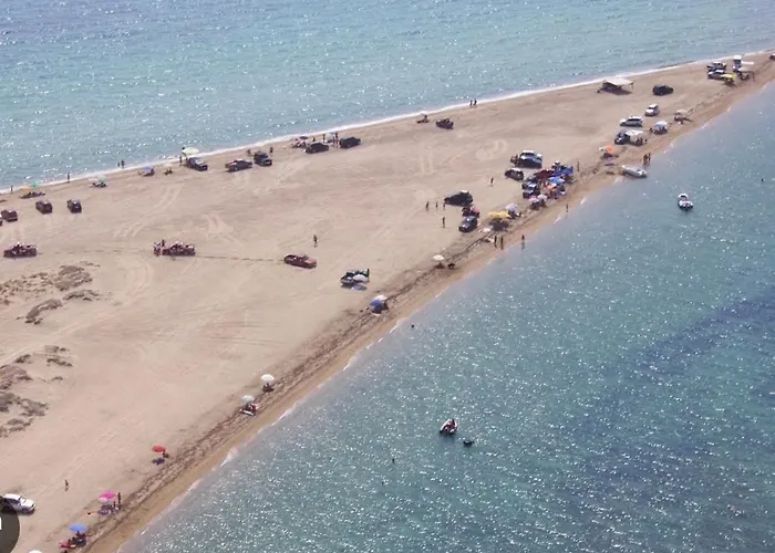 Luxury With Jacuzzi 公寓 埃帕诺米