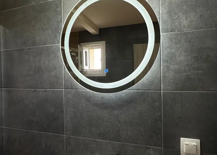 公寓 Luxury With Jacuzzi 埃帕诺米