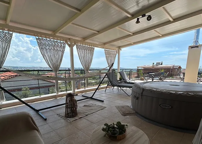 Luxury With Jacuzzi *