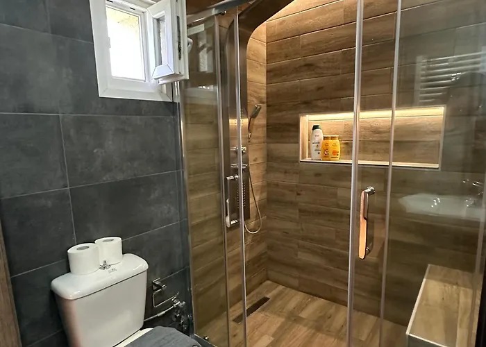 Luxury With Jacuzzi * 埃帕诺米