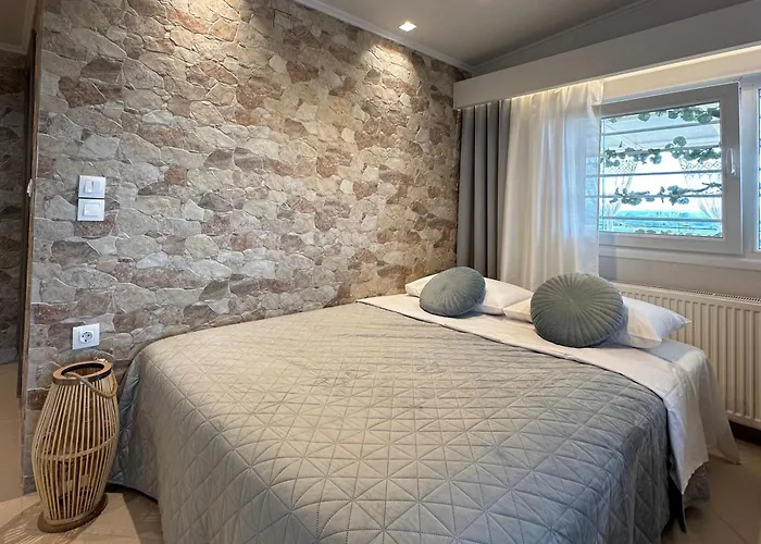 Luxury With Jacuzzi *