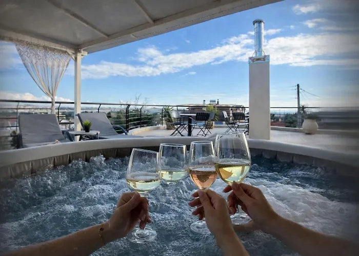 Luxury With Jacuzzi 公寓 埃帕诺米