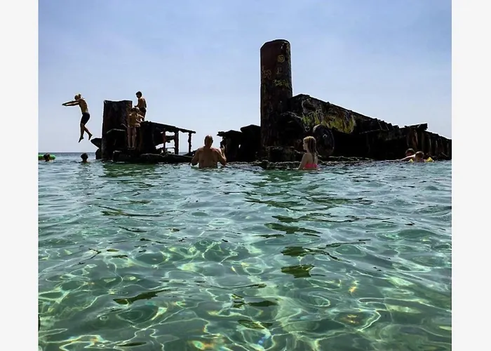 Luxury With Jacuzzi 埃帕诺米