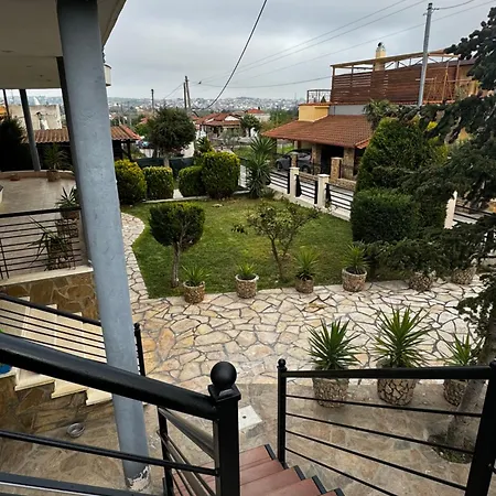 Luxury With Jacuzzi Epanomi