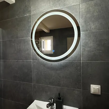 Appartement Luxury With Jacuzzi Epanomí